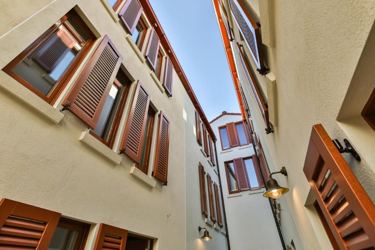 Bed'r Mediterranean Houses Apartment *